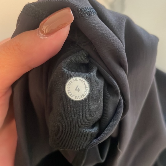 Lululemon Wunder Train 6" Short - Picture 5 of 6